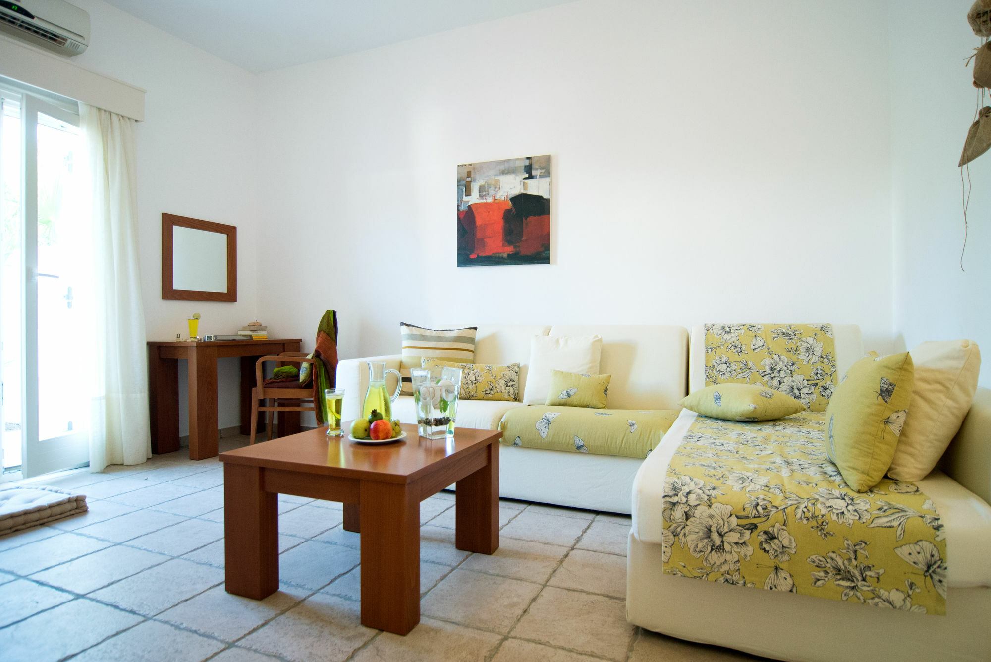 Mouras Resort Livadi  Luaran gambar